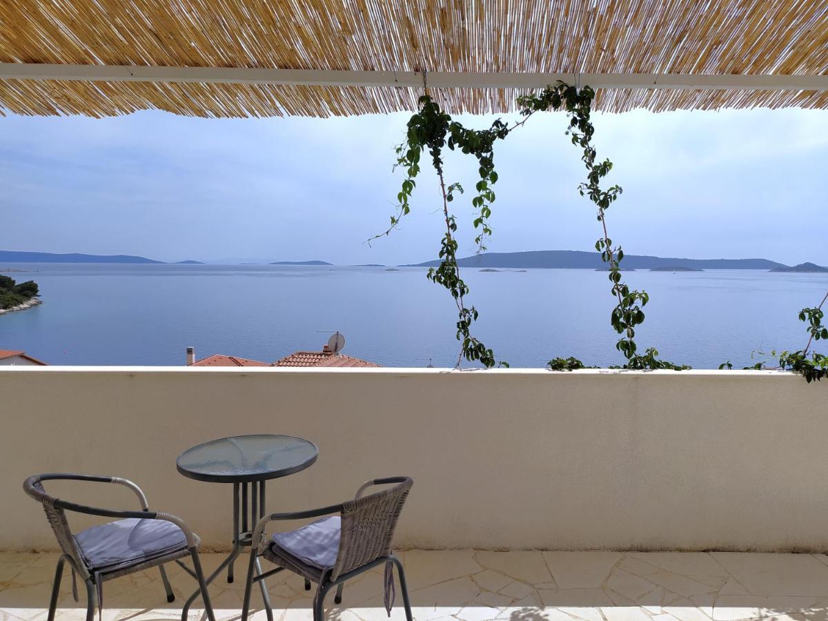 Apartmani Stine Donji Okrug  Екстериор снимка
