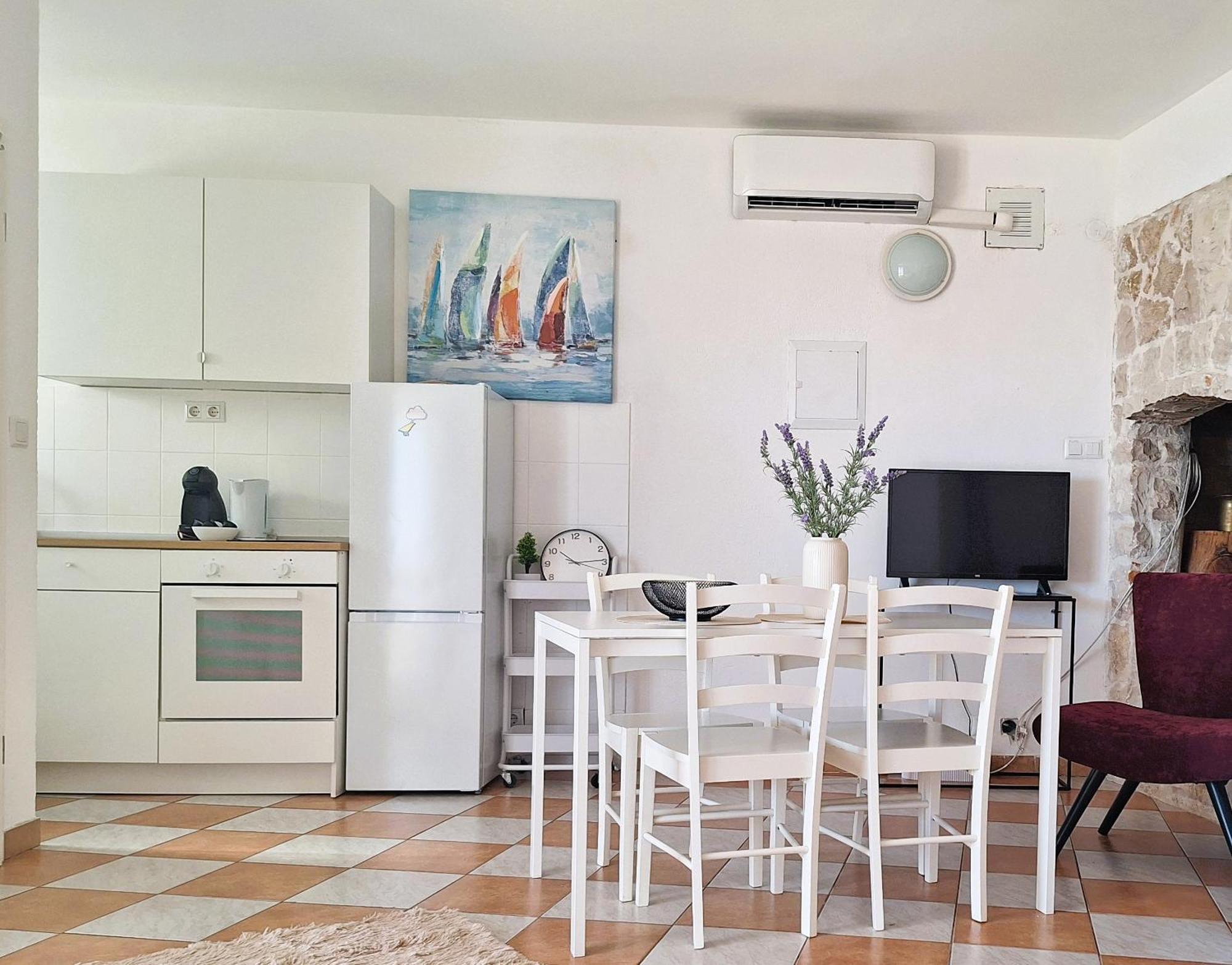 Apartmani Stine Donji Okrug  Екстериор снимка