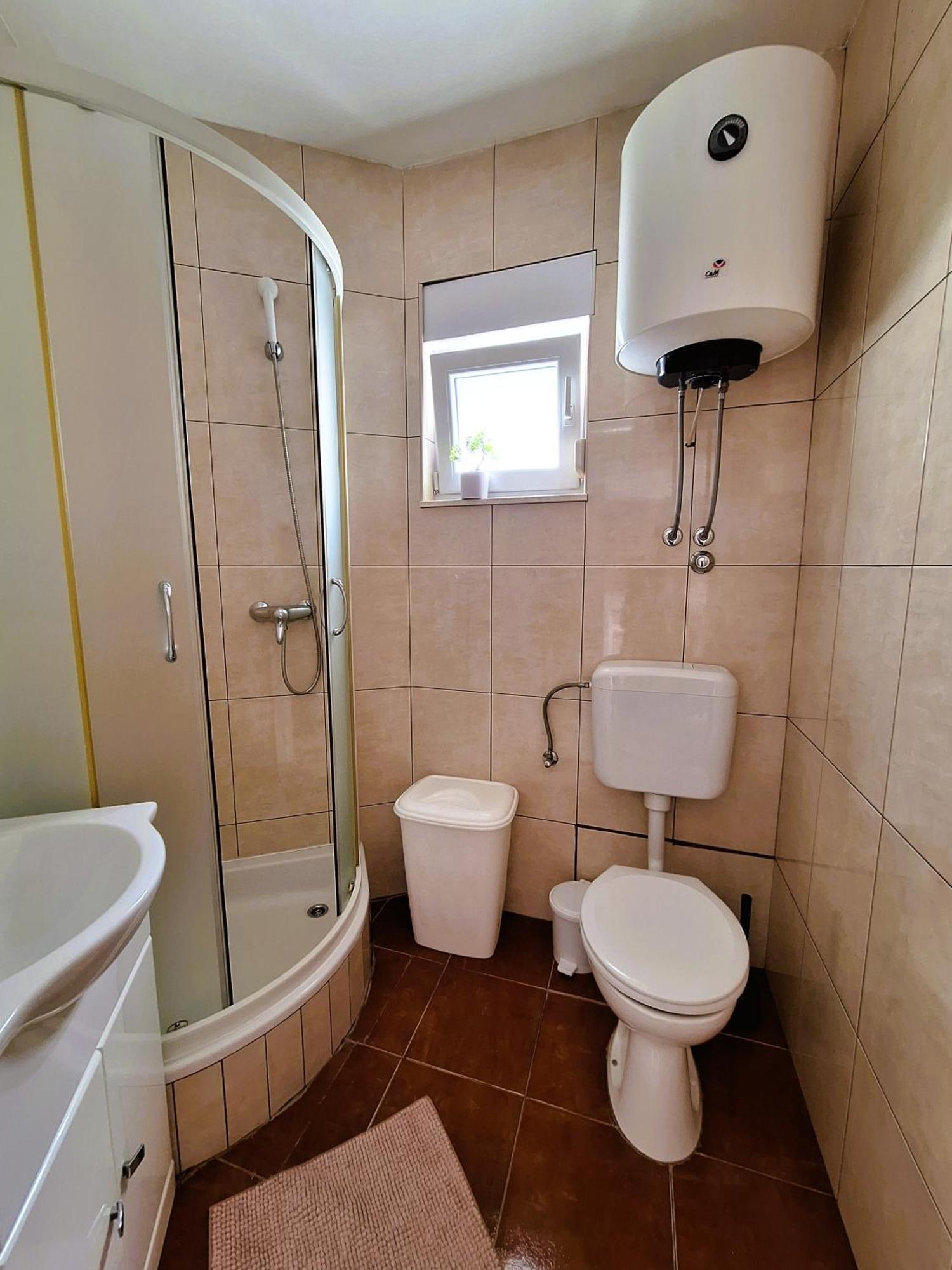 Apartmani Stine Donji Okrug  Екстериор снимка